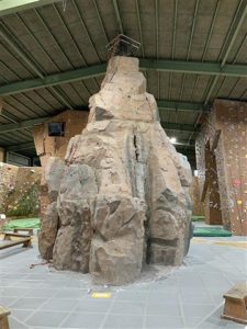 Stone Magic(神奈川県相模原市)ボルダリングや様々なクライミングを楽しめる大型施設