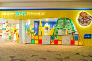 奈良の「おさるのジョージ」の室内遊び場をレポ！アスレチック遊具やグッズなど充実