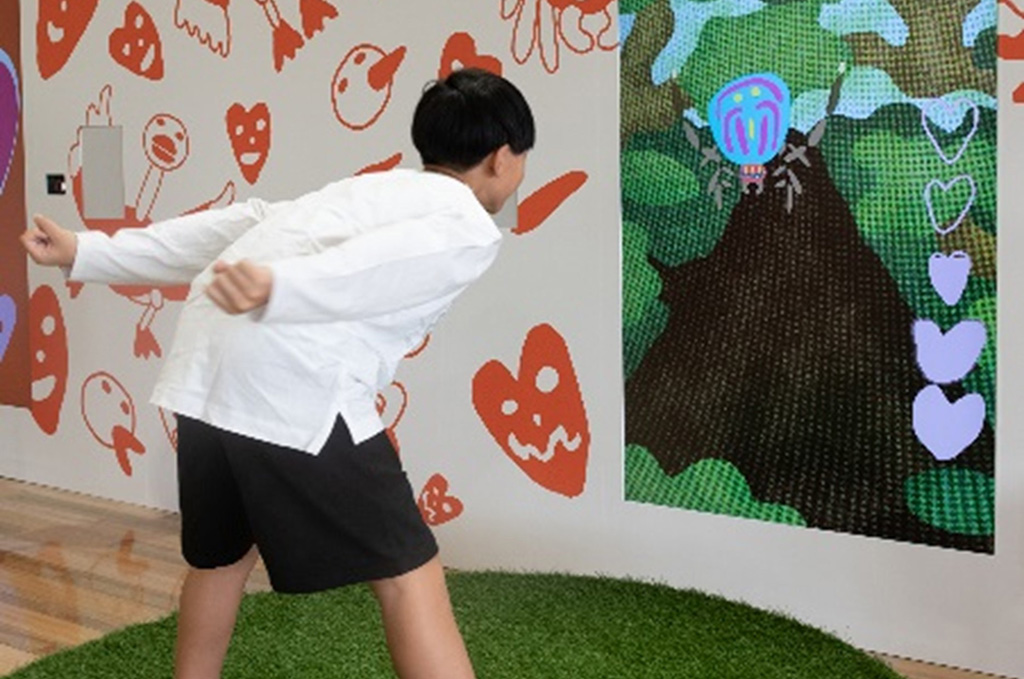 「求愛ダンス」│君も博士になれる展 empowered by 博士ちゃん/東京ミッドタウン八重洲(東京都/中央区)