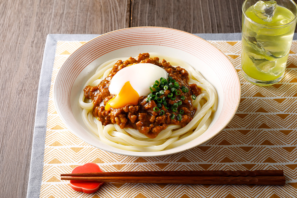 ワンミートディッシュ キーマカレー 中辛のおすすめアレンジ:キーマカレー混ぜうどん