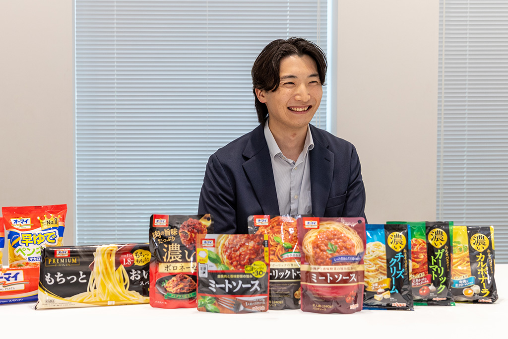 マーケティング本部 商品開発部 岩佐和志さん