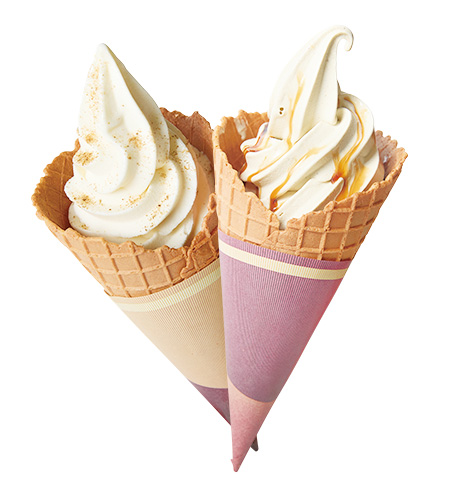 ご当地ソフトクリーム カラキ(左)・シークヮーサー(右)/道の駅おおぎみ・やんばるの森ビジターセンター(沖縄県/大宜味村)