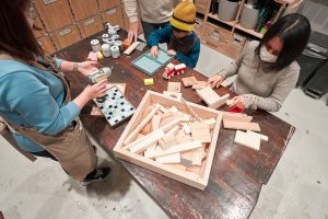 東京・DCM DIY placeで「こども木材教室」開催 端材を活かしたものづくりに挑戦して木材の知識を深めよう