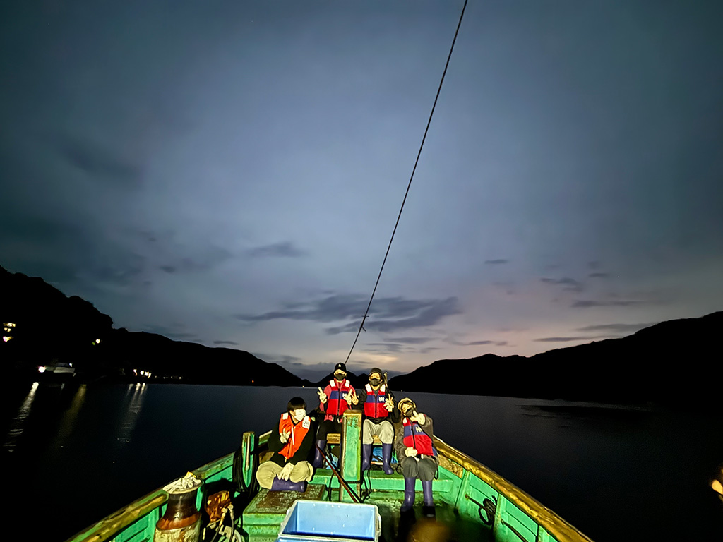 朝の定置網漁/新渡戸文化中学校・高等学校の「スタディツアー」の様子