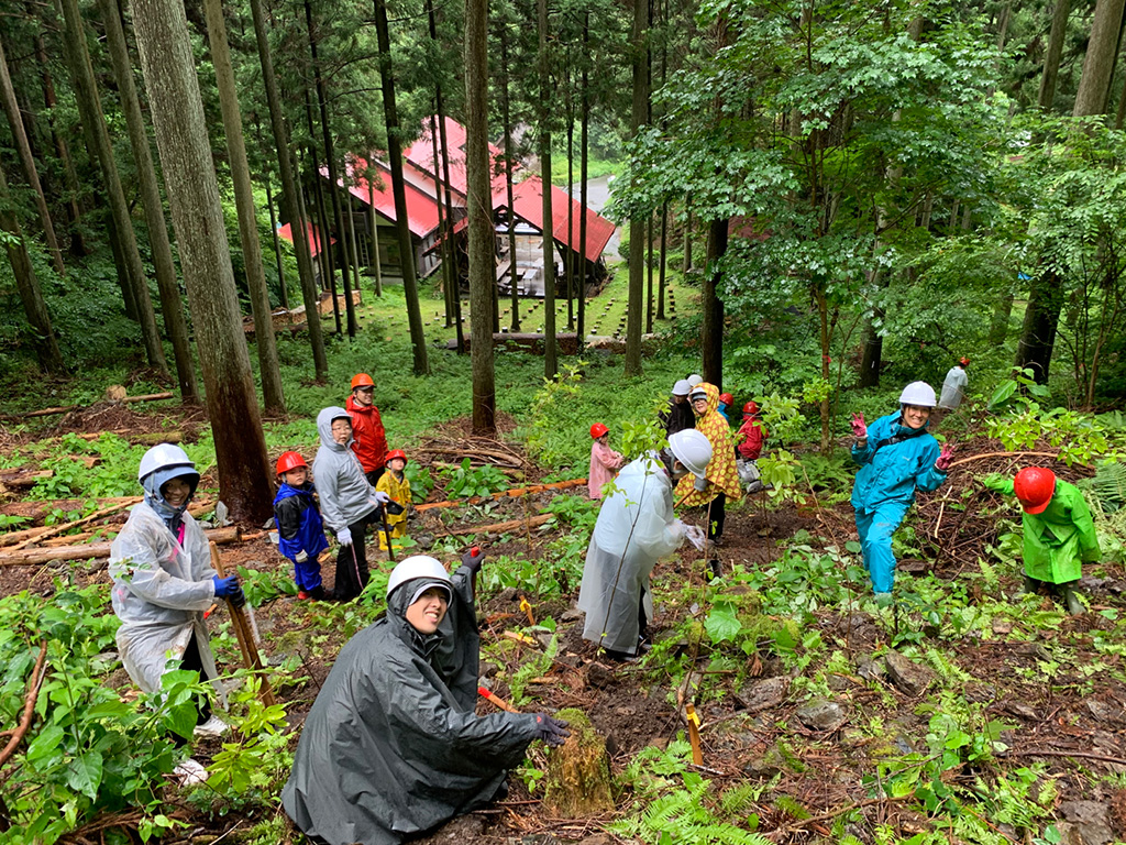 新渡戸文化中学校・高等学校の「スタディツアー」の様子