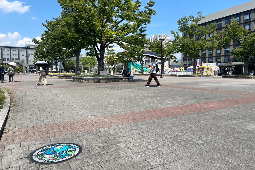 梅小路公園のポケふた「ワニノコ」と「マリルリ」がある場所(京都府/京都市)