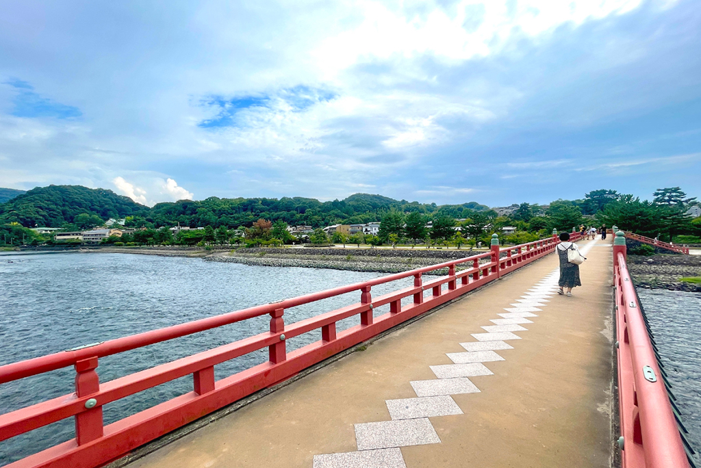 宇治川にかかる「朝霧(あさぎり)橋」(京都府/宇治市)