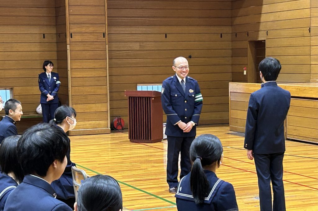 電動キックボードの安全講習会を中央区立銀座中学校の学生に向けて開催