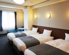 Standard Ensuite Triple Room