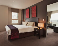 2 Bedroom Room