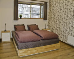 3 Bedroom Apartments