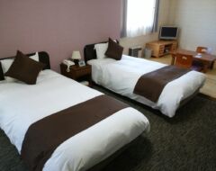 Western Japanese Twin/King Room