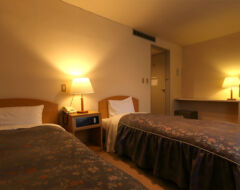 Standard Twin Room with private bathroom