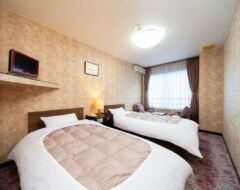 Western Twin Room