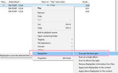 foobar2000のトラックリストからリプレイゲインを適用したい曲を右クリックして選び「ReplayGain」にマウスカーソルを載せると開かれるサブメニューの「Scan per-file track gain」をクリック