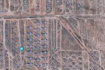 Googleアースのデイビス・マンソン空軍基地