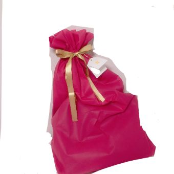 袋でのプレゼントらしい包装