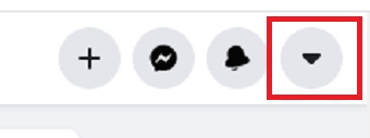 Facebookを開き右上の「▼」をタップ