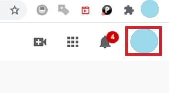YouTubeを開き右上の自分のアイコンをクリック