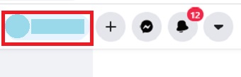 Facebookを開き右上の自分の名前とアイコンをクリック