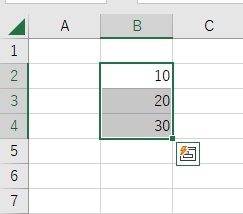 数式バーに入力されている数式の全体を選択して「コピー」をう