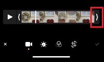 白い「>」を分割したいところまで移動