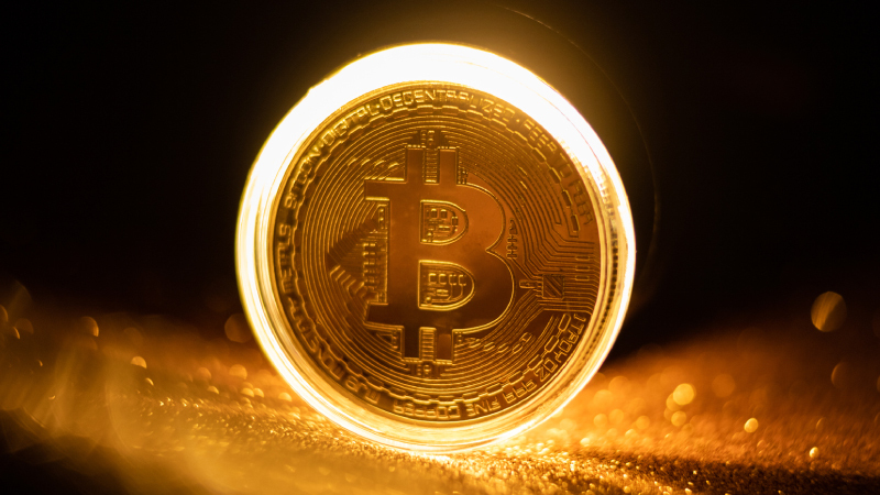 ストラテジーがビットコイン追加購入、総保有数67万2,497BTCに