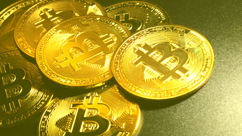 KLab、1.1億円でビットコインとゴールドを追加購入