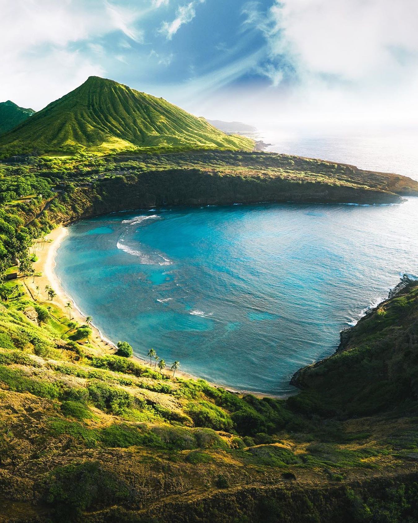 口コミ投稿：Who would you explore Hawaii with?⁣👉 Follow @explore for more! 👈⁣⁣⁣👉 Follow @ex…