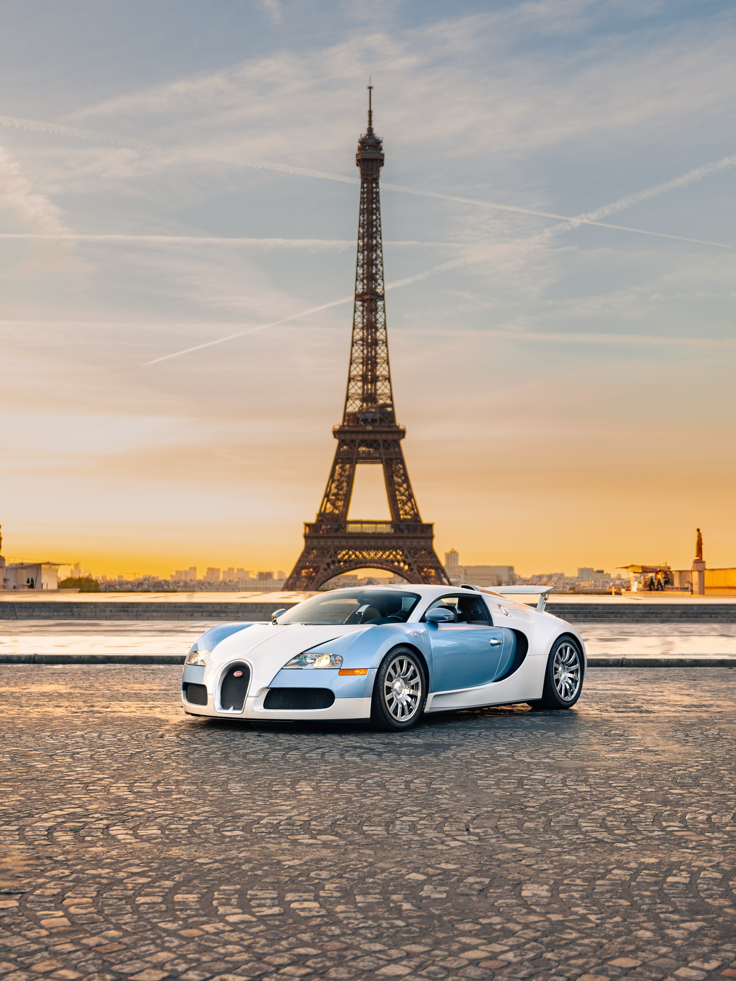 口コミ投稿：Happy 20th Anniversary Veyron ✨Enriching Paris with the most legendary Veyron:‘…