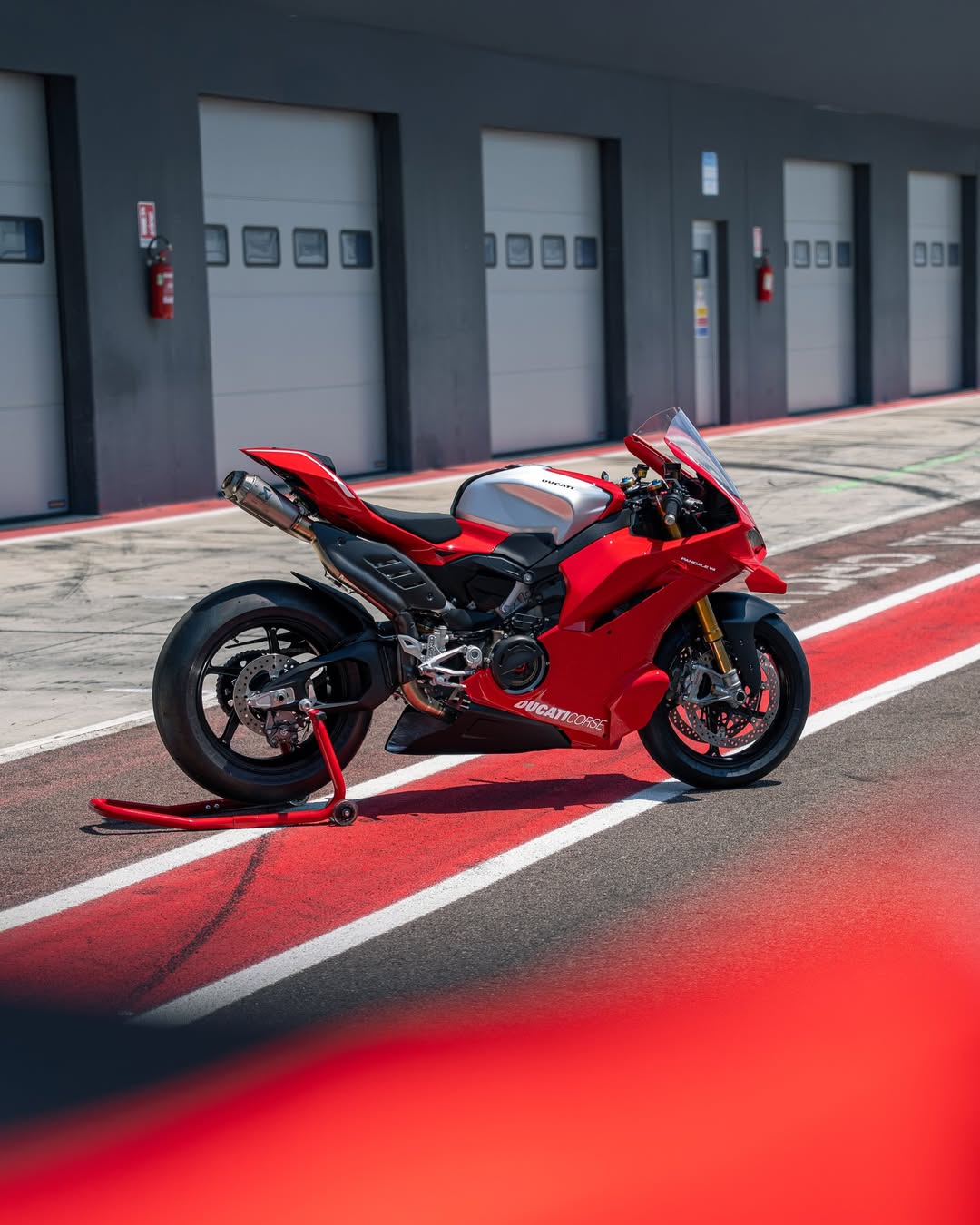 口コミ投稿：Die neue Ducati Panigale V4 R – geboren für die Rennstrecke, gebaut für die Str…
