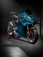 2025 Ducati Panigale V4 S Ducati Amsterdam Special in color @porsche Fjord Green.📸 @ducatishots …のInstagram画像