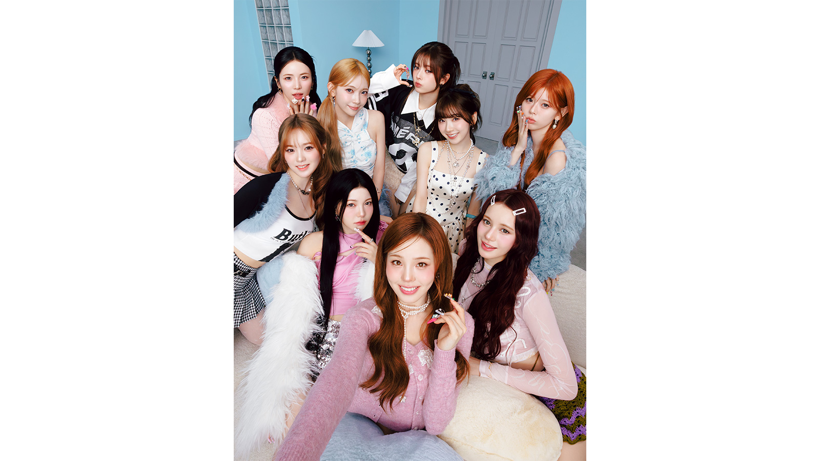 IVE NiziU 82MAJOR CRAVITY HWASA等全員サイン入り IVE NiziU 82MAJOR CRAVITY HWASA等全員サイン入り NiziU members kpop