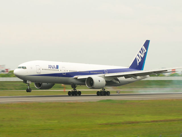 伊丹空港レンタカー料金比較 格安予約 乗り捨て可 旅楽