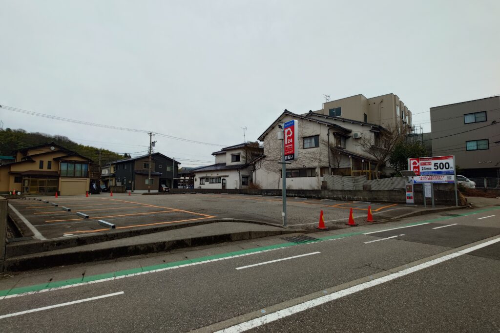 金沢市末町1-186-1のコインパーキング予定地の外観。末町エリア初の時間貸し駐車場（約20区画・24時間500円、前払いチケット制）