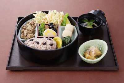 26：無文銭弁当.jpg