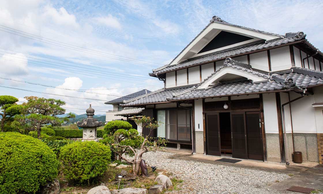 imgi_9_omise_header-1536x1024.jpg