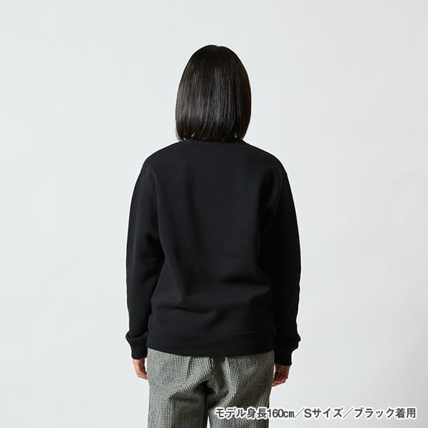 モデル身長160㎝／Sサイズ／ブラック 着用／背面シルエット