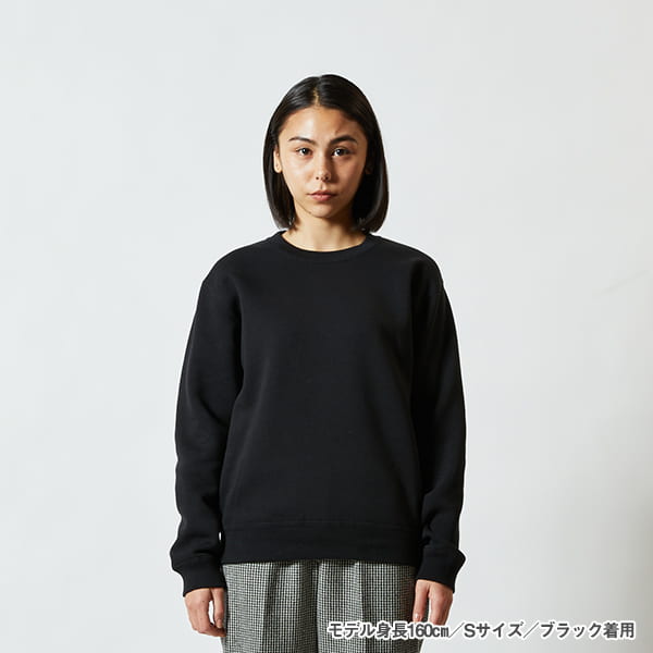 モデル身長160㎝／Sサイズ／ブラック 着用／正面シルエット