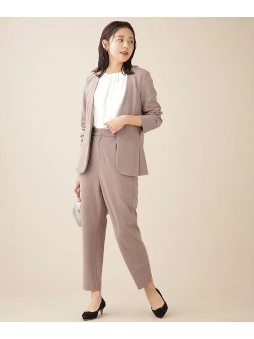 女性教師の理想的な服装とは コーデ選と 基本的な服装選びのルールを紹介