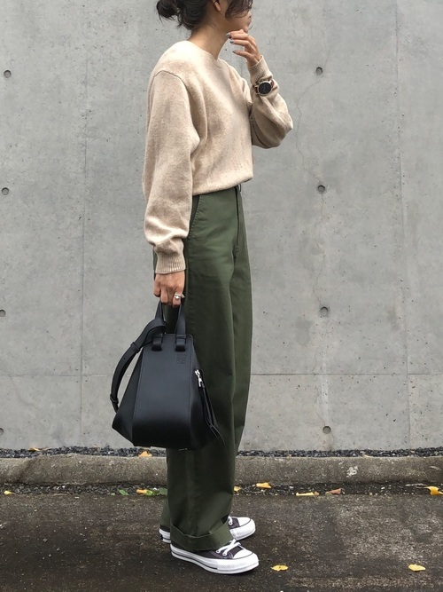 ワイドパンツ スニーカーのコーデ9選 年代別 季節別にご紹介 パート 4