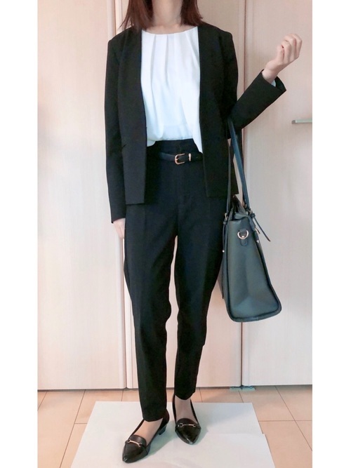 女性教師の理想的な服装は 校種や季節別のおすすめと注意点 パート 7