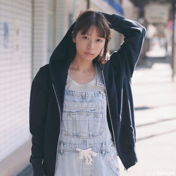 鳴海唯<br>季刊ZINE企画『Magic hour』がスタート！