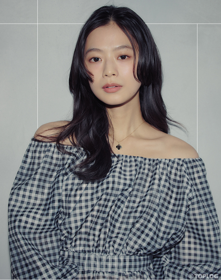 NATURAL BEAUTY BASIC<br>松木育未さんが纏う、スマートレディな春のオフィスLOOK