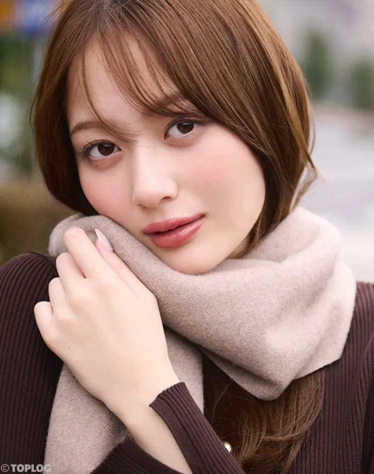 加藤栞が纏う、PROPORTIONの“秋エレガンス”