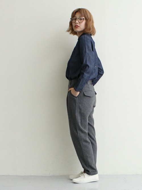 伊達メガネコーデ9選 レディースのおしゃれな着こなしをチェック