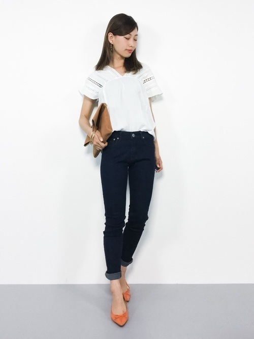 夏はスエードアイテムを取り入れて おしゃれ上級者のコーデ