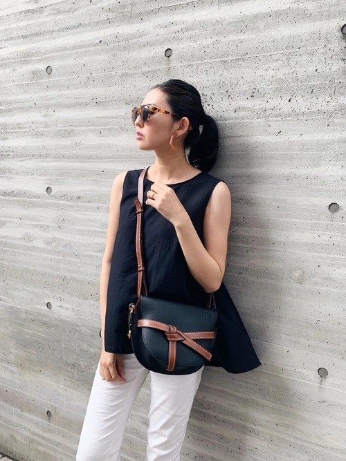 ポニーテールが似合う服装のおすすめ 季節別 年代別コーデ9選