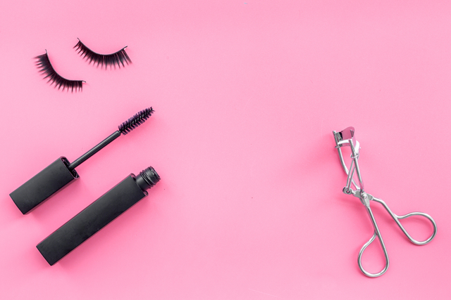 一重向けのつけまつげは つけ方のコツや注意点をご紹介