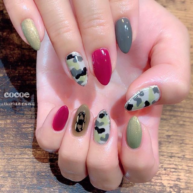 迷彩柄ネイルデザイン10選 セルフネイルのやり方もご紹介